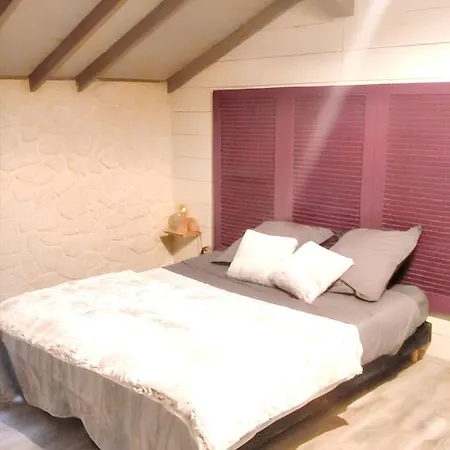 Maison Spacieuse A Avec Jacuzzi Arrentès-de-Corcieux