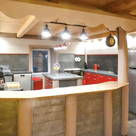 Maison Spacieuse A Avec Jacuzzi