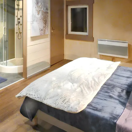 Prázdninový dům Maison Spacieuse A Avec Jacuzzi