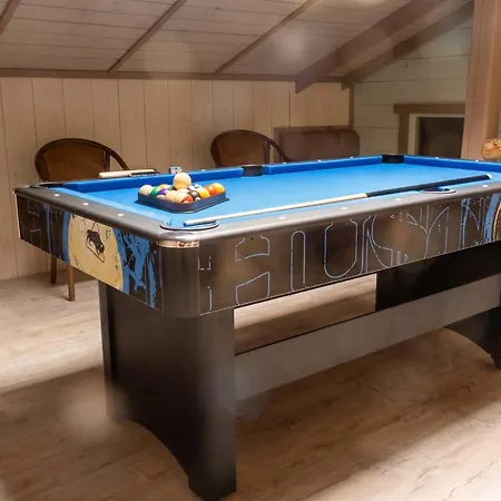 Prázdninový dům Maison Spacieuse A Avec Jacuzzi Arrentès-de-Corcieux