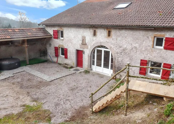 Prázdninový dům Maison Spacieuse A Avec Jacuzzi